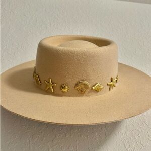 Lack of Color Seaside Boater